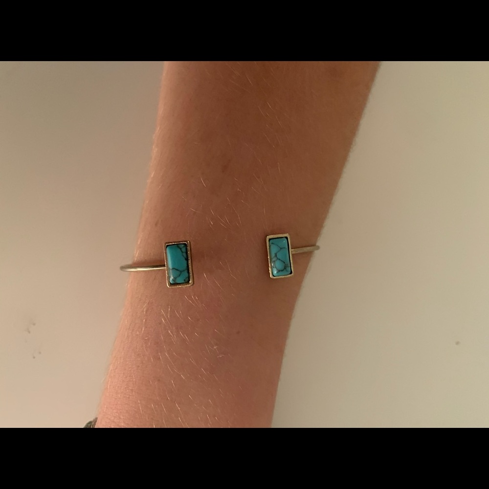 Turquoise and gold bracelet